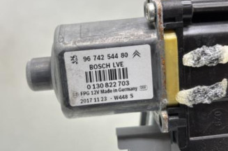Leve vitre electrique avant gauche PEUGEOT 208 1