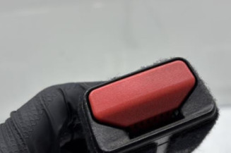Attache ceinture avant gauche PEUGEOT 308 2