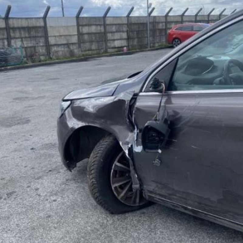 Ceinture arriere gauche PEUGEOT 308 2 Photo n°9