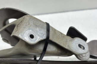 Charniere de capot PEUGEOT 308 2