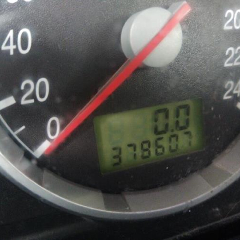 Pare choc arriere FORD MONDEO 2 Photo n°15