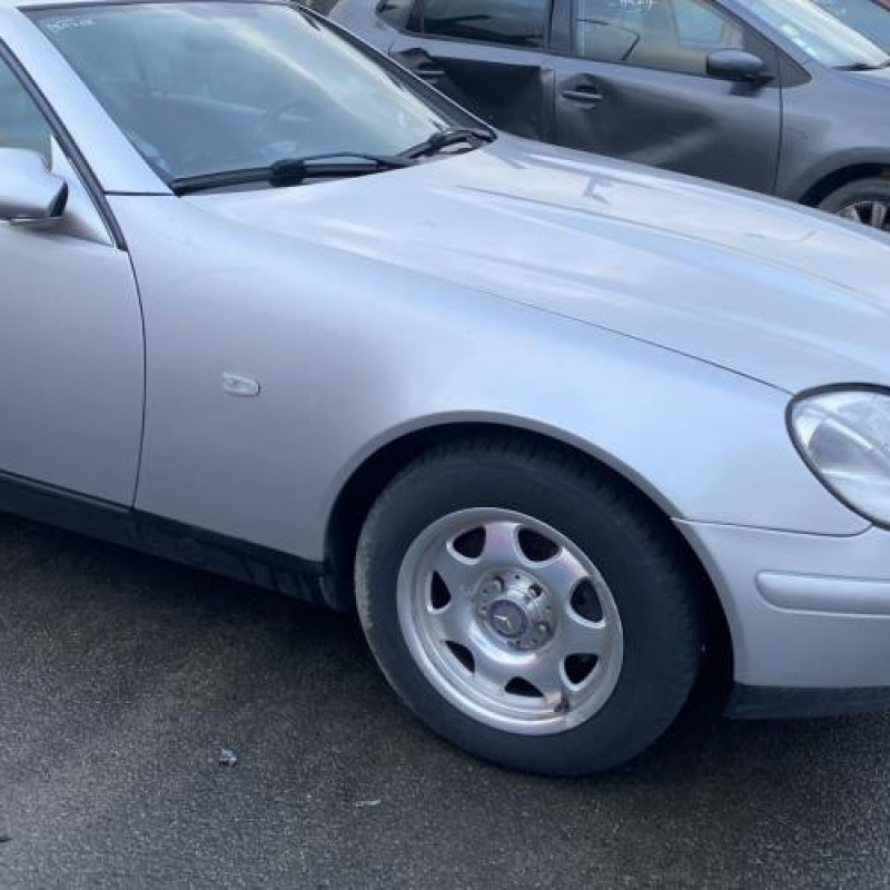 Aile avant gauche MERCEDES CLASSE SLK 170 Photo n°10