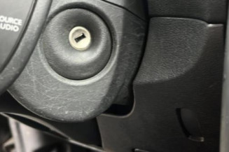 Pare choc arriere RENAULT CLIO 3