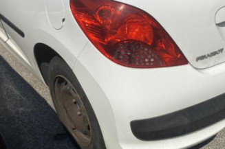 Pare choc avant PEUGEOT 207