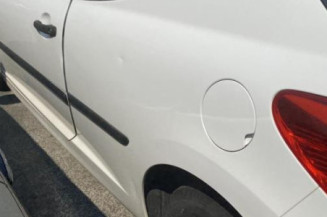 Pare choc avant PEUGEOT 207