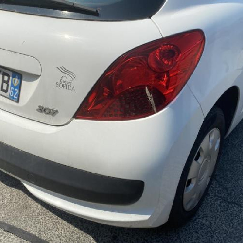 Pare choc avant PEUGEOT 207 Photo n°16