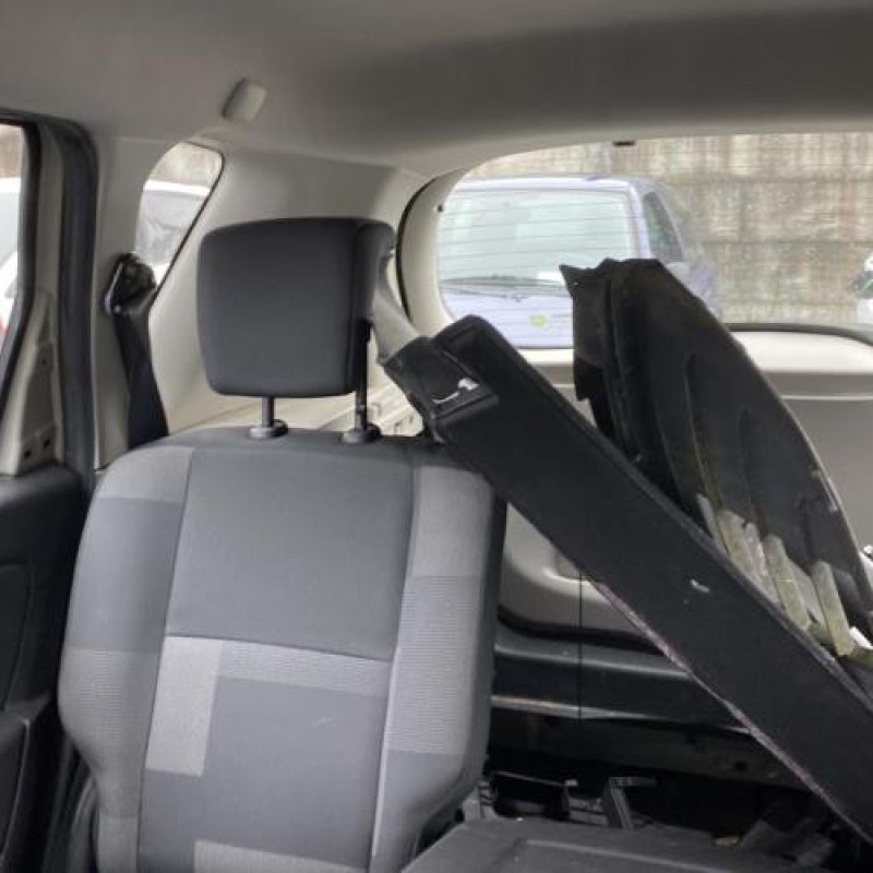 Pare choc arriere RENAULT SCENIC 3 Photo n°19