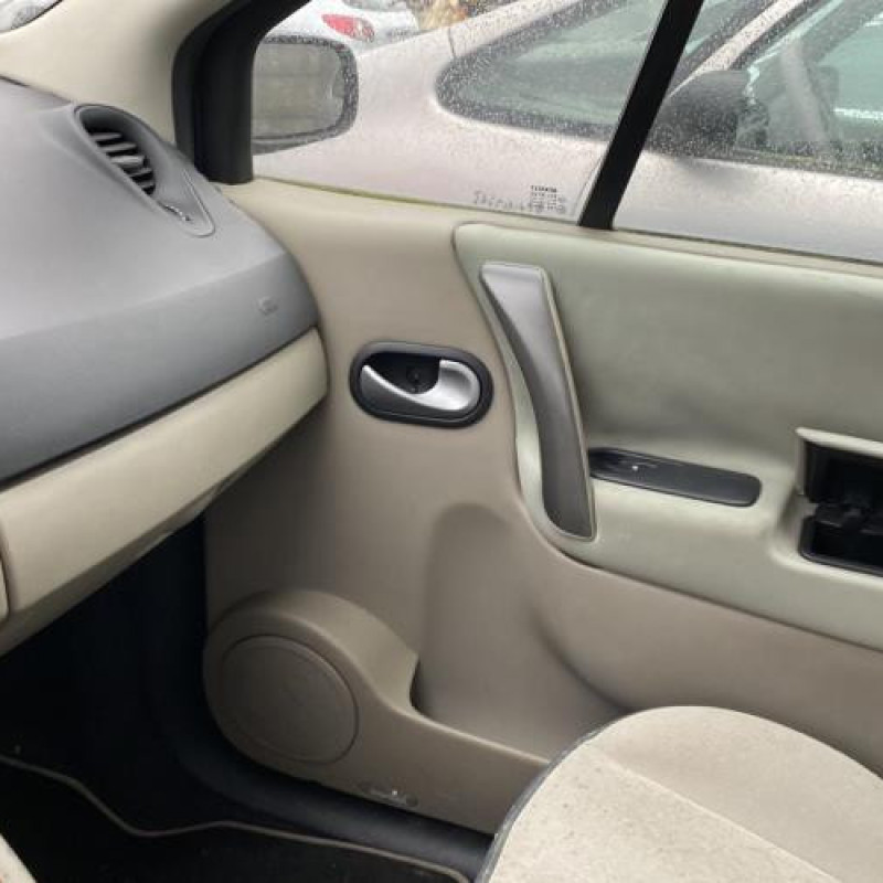Pare choc arriere RENAULT GRAND SCENIC 2 Photo n°15