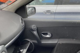 Pare choc arriere RENAULT CLIO 3