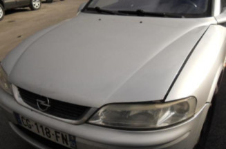 Pare choc avant OPEL VECTRA B