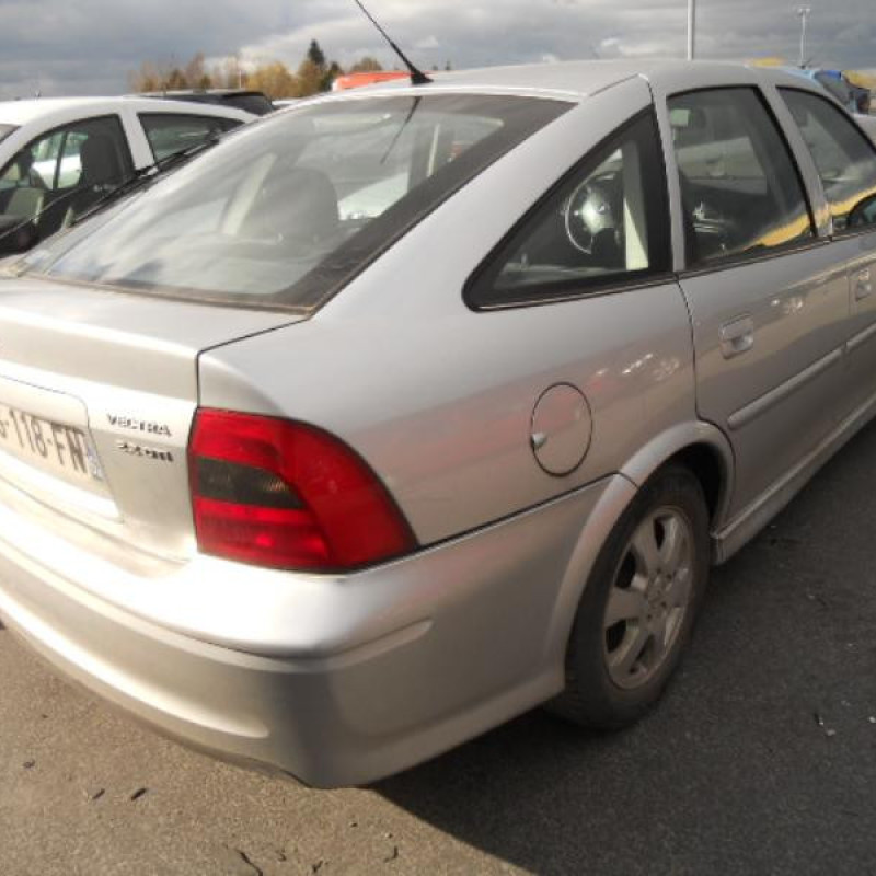 Pare choc avant OPEL VECTRA B Photo n°6