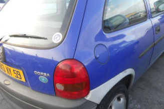 Pare choc arriere OPEL CORSA B