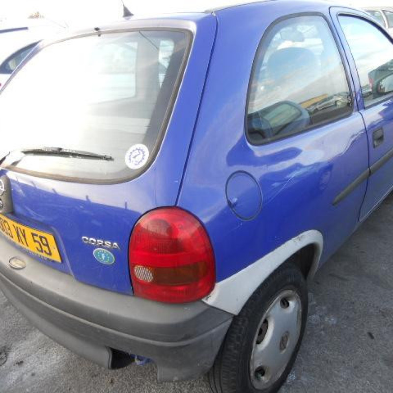 Pare choc arriere OPEL CORSA B Photo n°7
