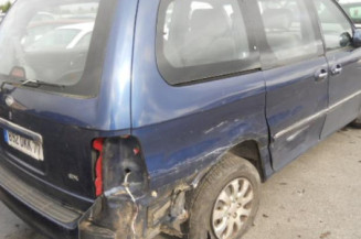 Pare choc avant KIA CARNIVAL 1