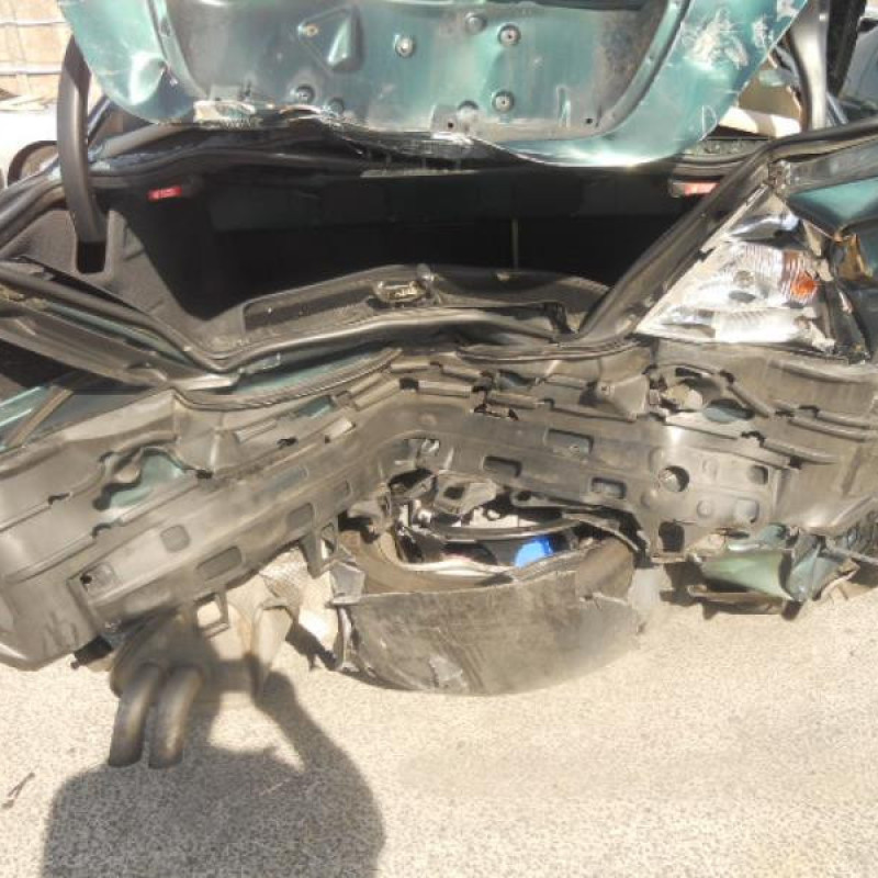 Pare choc avant MERCEDES CLASSE C 203 Photo n°9