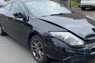 Pare choc arriere RENAULT LAGUNA 3