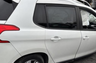 Pare choc arriere PEUGEOT 2008 1