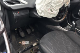 Pare choc arriere PEUGEOT 2008 1
