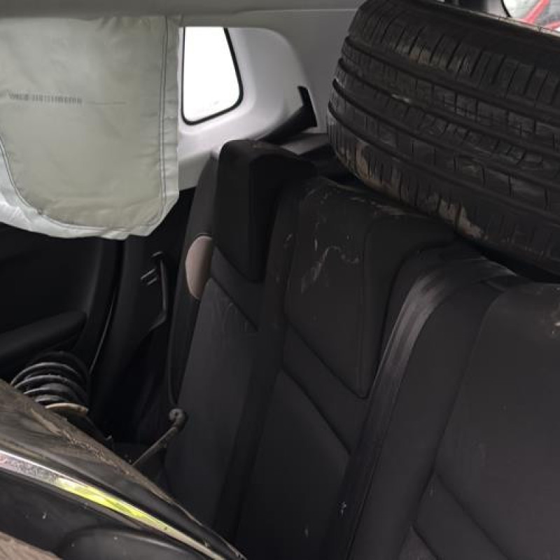 Pare choc arriere PEUGEOT 2008 1 Photo n°17