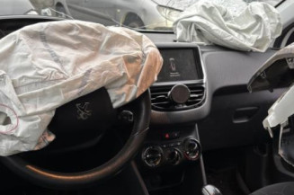 Pare choc arriere PEUGEOT 2008 1