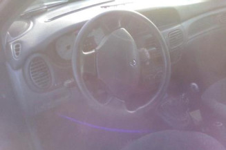 Custode arriere droit RENAULT MEGANE 1