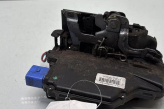 Serrure avant droit SKODA FABIA 2