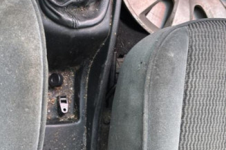 Bouton de coffre PEUGEOT 207