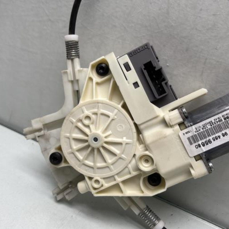 Leve vitre electrique arriere gauche PEUGEOT 407 Photo n°3