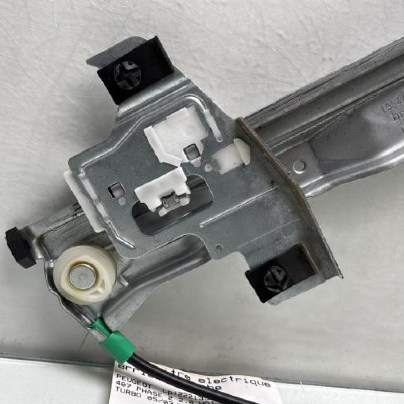 Leve vitre electrique arriere gauche PEUGEOT 407 Photo n°6