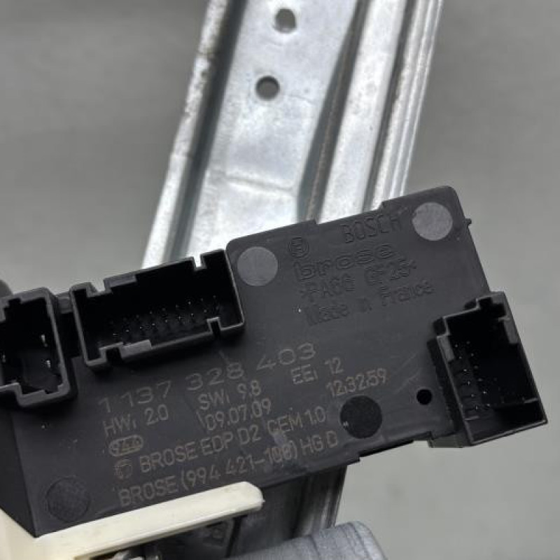 Leve vitre electrique avant droit PEUGEOT 407 Photo n°5