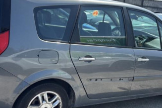 Traverse inferieure RENAULT GRAND SCENIC 2