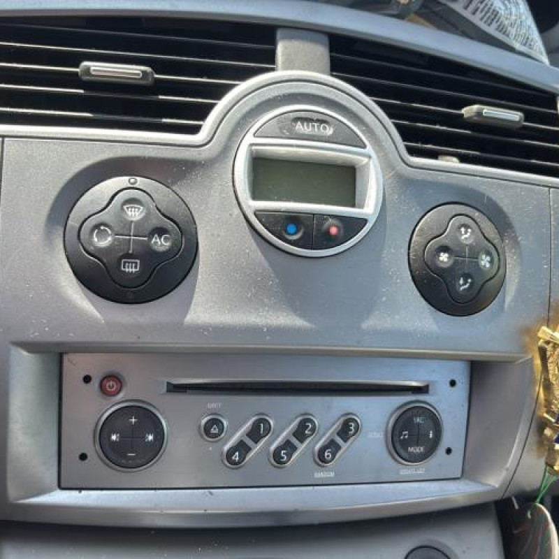 Traverse inferieure RENAULT GRAND SCENIC 2 Photo n°20