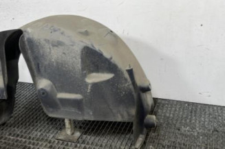 Pare boue arriere gauche RENAULT CLIO 4