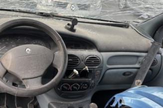 Leve vitre electrique avant gauche RENAULT SCENIC 1