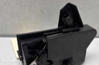 Serrure avant droit DACIA SANDERO 2