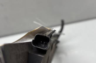 Feu arriere stop central CITROEN C4 2