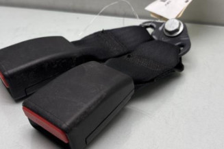 Attache ceinture arriere droit DACIA SANDERO 2 Photo n°1