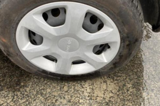 Attache ceinture arriere droit DACIA SANDERO 2