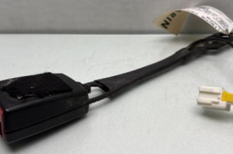 Attache ceinture avant gauche PEUGEOT 5008 1 Photo n°1