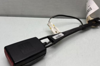 Attache ceinture avant gauche PEUGEOT 5008 1