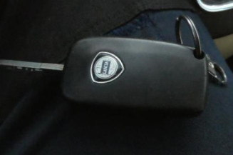 Renfort pare choc arriere (traverse) LANCIA MUSA