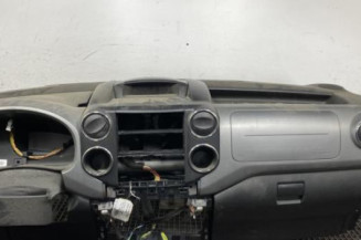Planche de bord complete CITROEN BERLINGO 2 Photo n°1