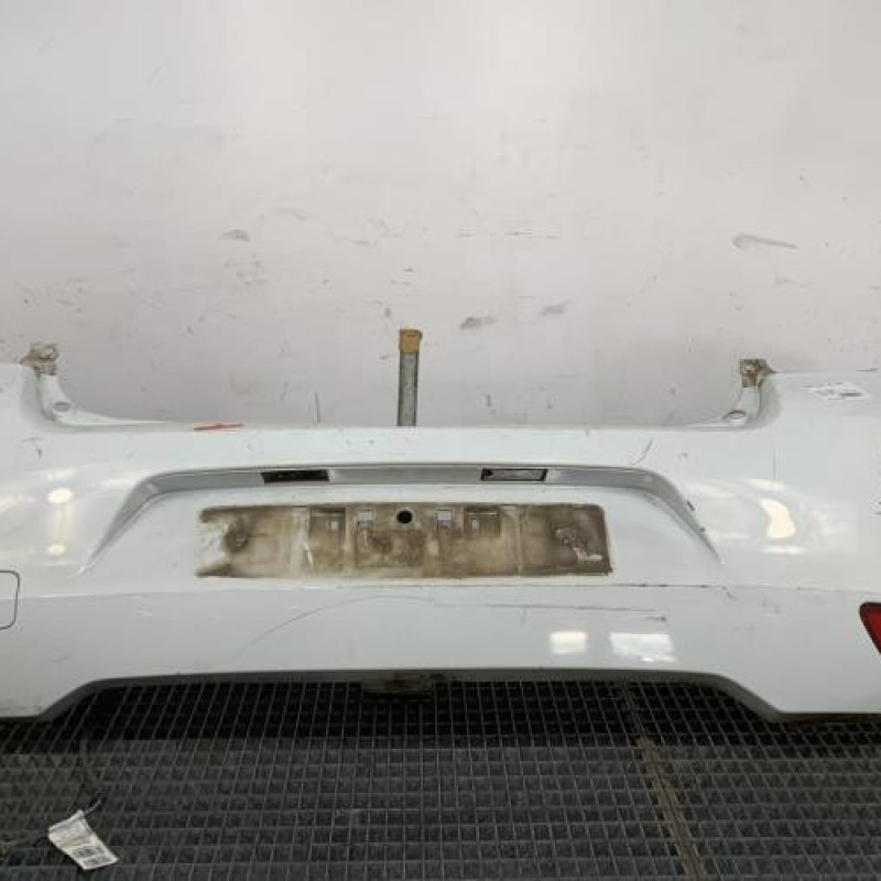 Pare choc arriere RENAULT CLIO 3 Photo n°4