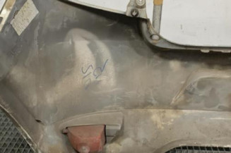 Pare choc arriere RENAULT CLIO 3