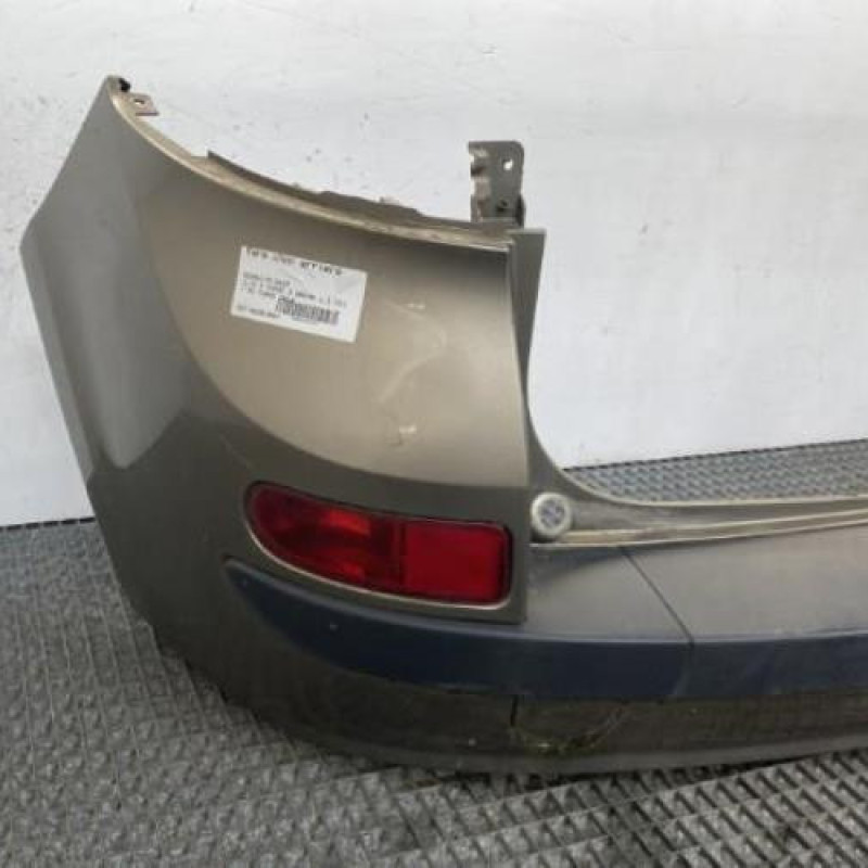 Pare choc arriere RENAULT CLIO 3 Photo n°4