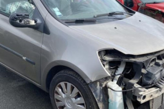 Pare choc arriere RENAULT CLIO 3