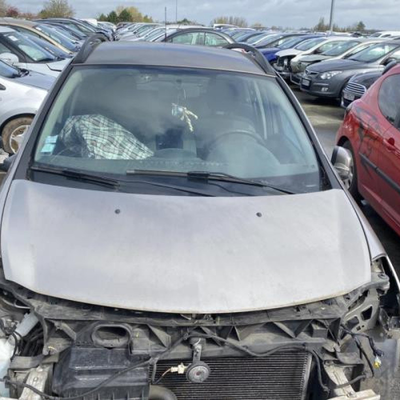 Pare choc arriere RENAULT CLIO 3 Photo n°18
