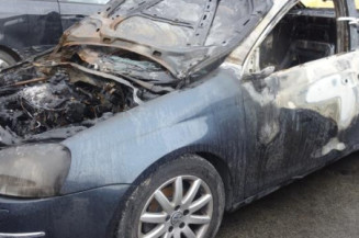 Pare choc arriere VOLKSWAGEN JETTA 3