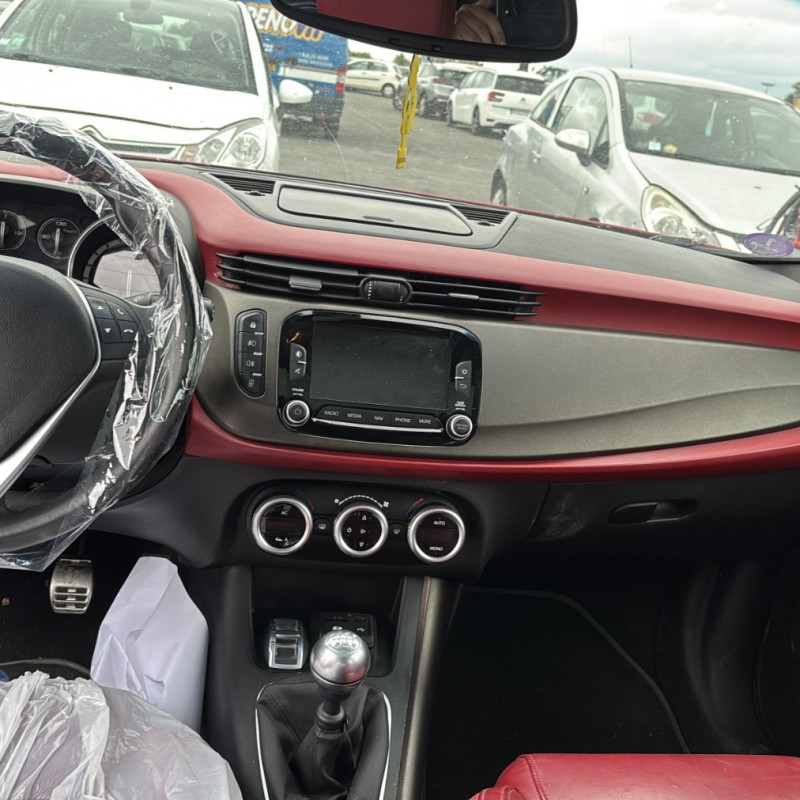 ALFA ROMEO GIULIETTA 2 PHASE 2 1.4i - 16V TURBO Photo n°23