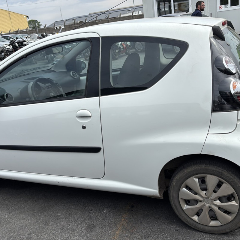 CITROEN C1 1 PHASE 1 1.4 HDI - 8V TURBO Photo n°6